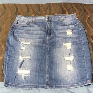 High waist distressed skirt